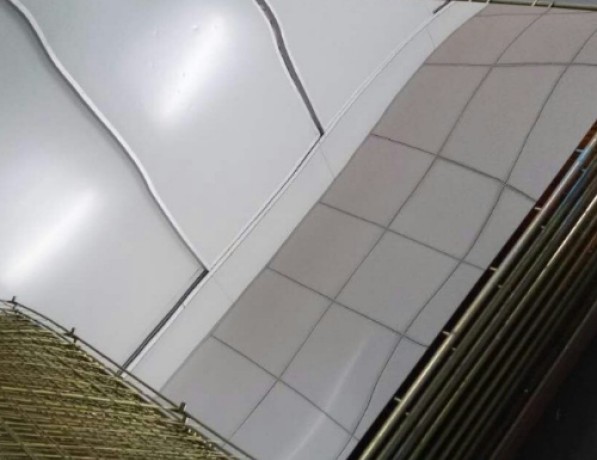 Лист нержавеющий зеркальный х/к 08Х18Н10Т 0,75 мм ГОСТ 5582-75 фото