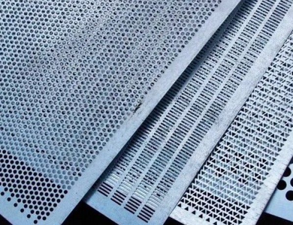 Лист перфорированный нержавеющий Qg AISI 202 0,6 мм ТУ 25.11.23-002-23083253-2017 фото