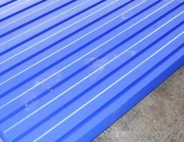 Профнастил стальной стеновой односторонний плоский гладкий античный дуб С8 0,5х8х1150х1200 мм ТУ 1122-079-02494680-01 фото